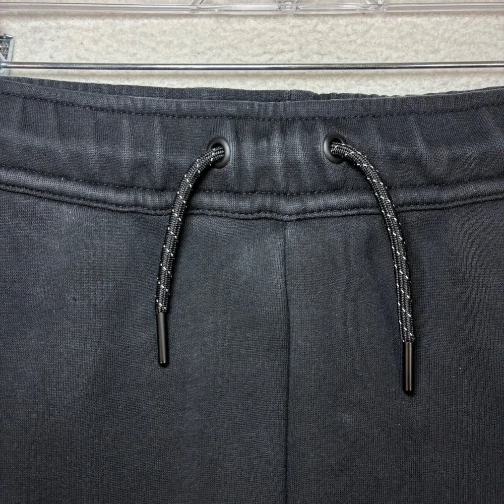 Nike Tech Fleece Jogger Pants Boys XL Black Tapered Sweatpant Stretch HV5869-010